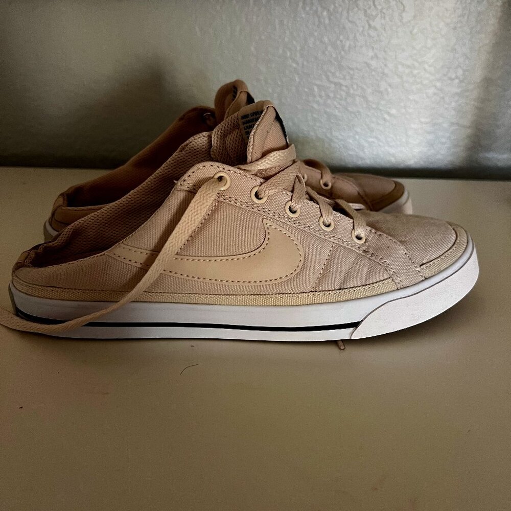 Nike Court Legacy Mule Womens Size 8.5 Cream